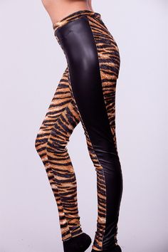 Tiger print leggings
