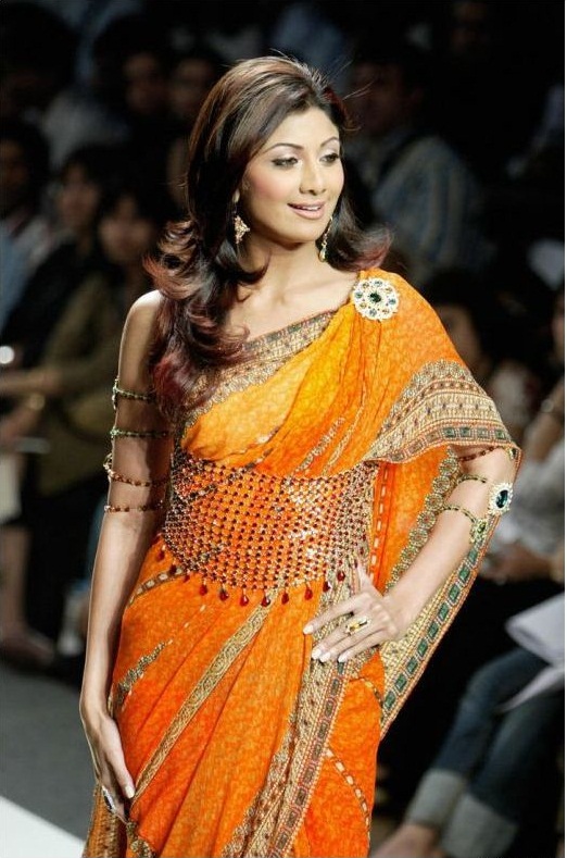 7 Ways To Accessorize A Saree Fashionpro