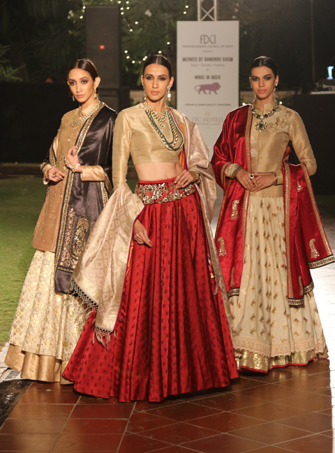 A mix of royalty and gentleness showcased through Anju Modi's collection 