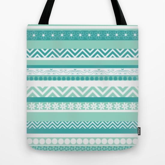 Tote bag with a geometric pattern 