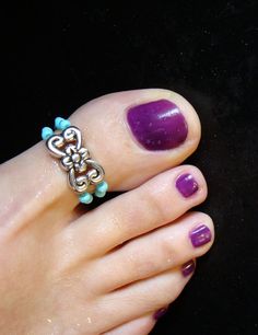 Intricate toe ring