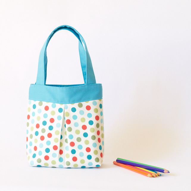 Totes with polka dots