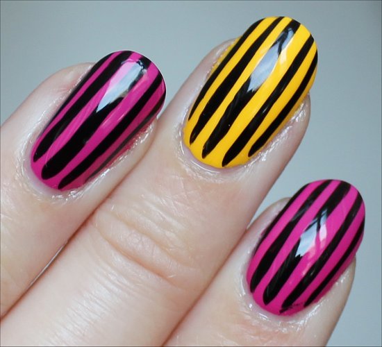 Stripe nail art
