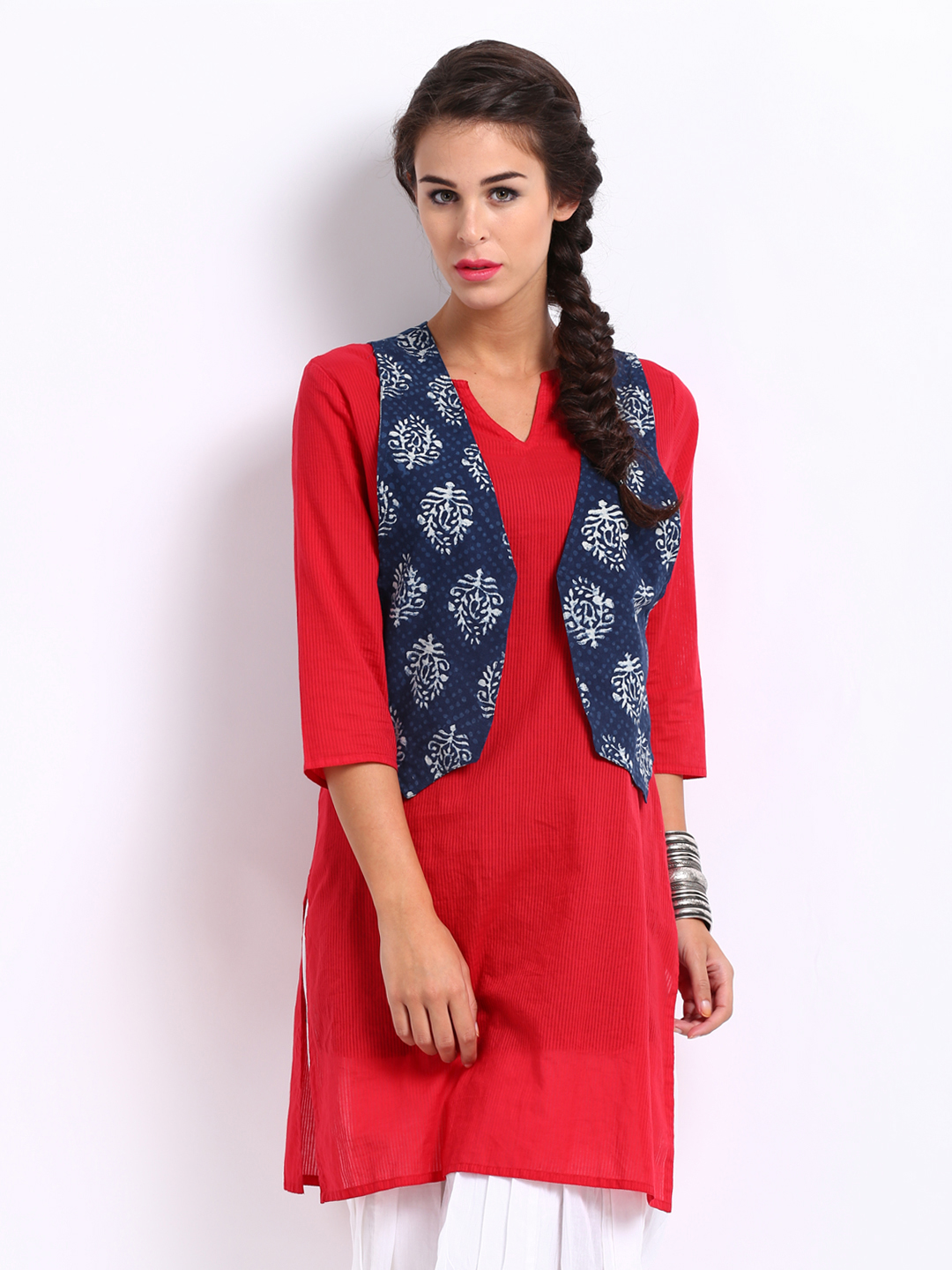 10 Styles Of Kurtis For Jeans FashionPro