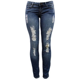 Distressed jeans 