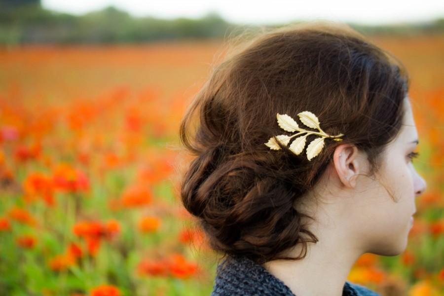 Leaf bobby pin