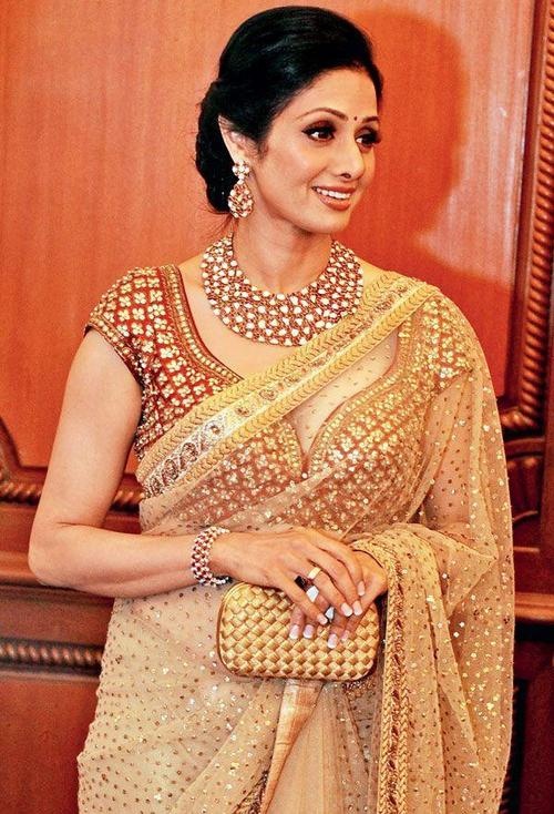 Sreedevi with ethnic clutch
