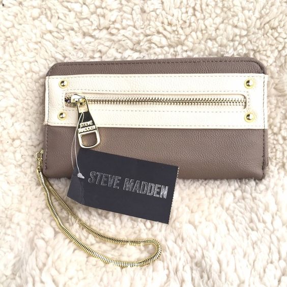 Steve Madden wallet