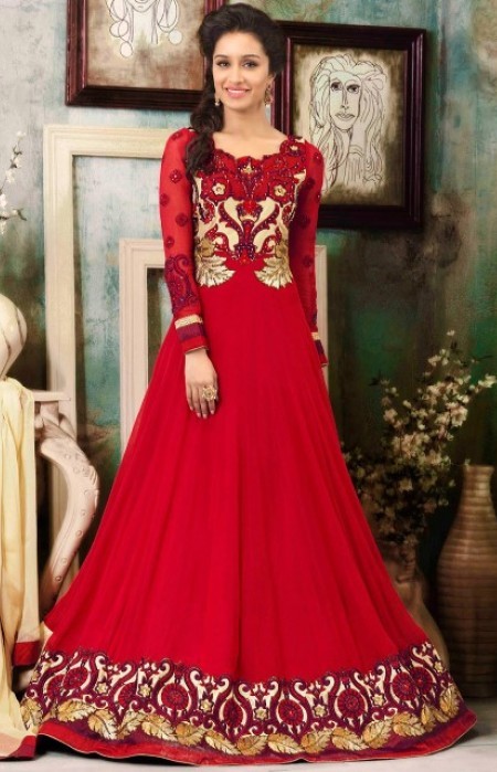 Shraddha Kapoor in designer Salwar Kameez.