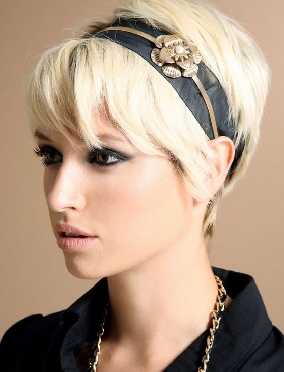 The model in Short pixie crop hairstyle.